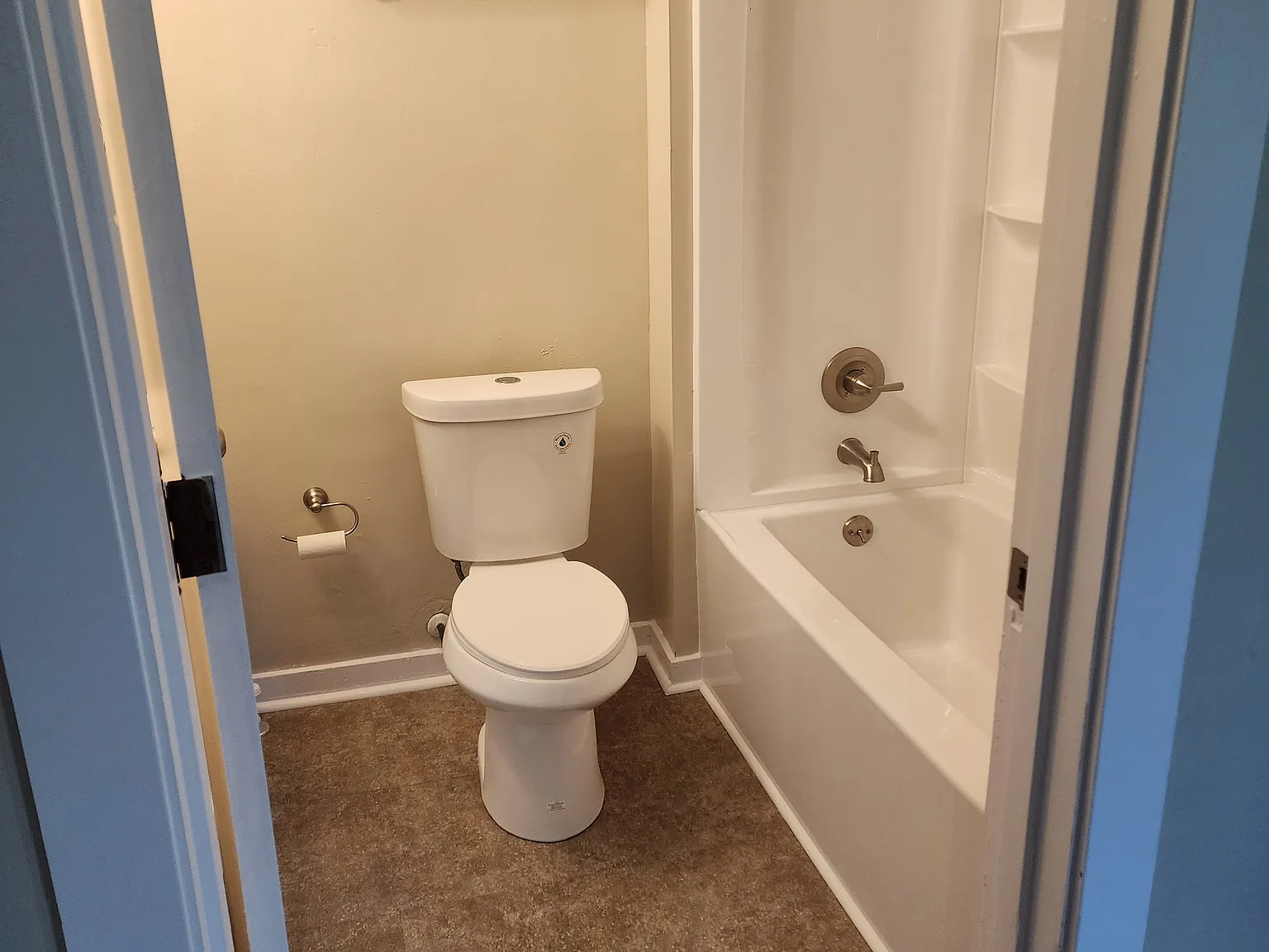 1 bed, $1,100 — Photo 4