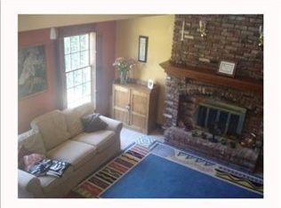 4610 Windbrook Dr, Murrysville, PA