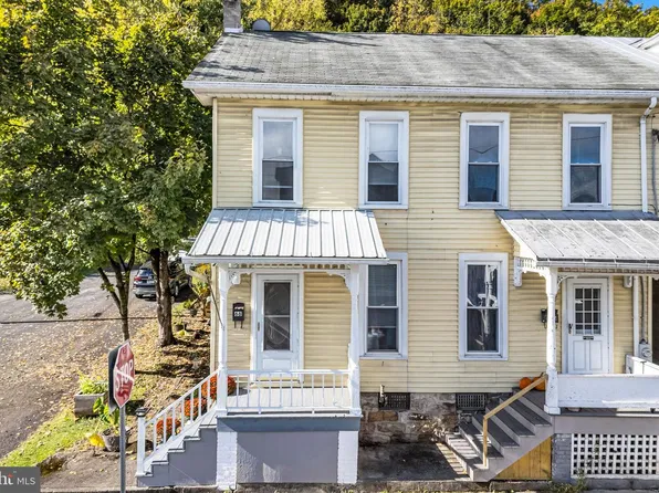 68 S 5th St, Newport, PA 17074