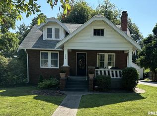 328 Sandusky St, Jacksonville, IL 62650