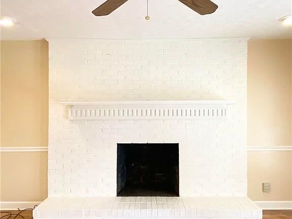 5th image of 3582 Redcliff Dr