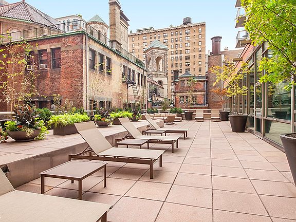 5th image of 2373 Broadway APT 1233