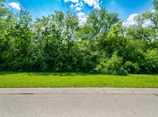 7377 English Oak Ln #30, Spring Grove, IL 60081