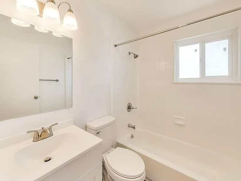 35750 Bettencourt Street — Photo 12