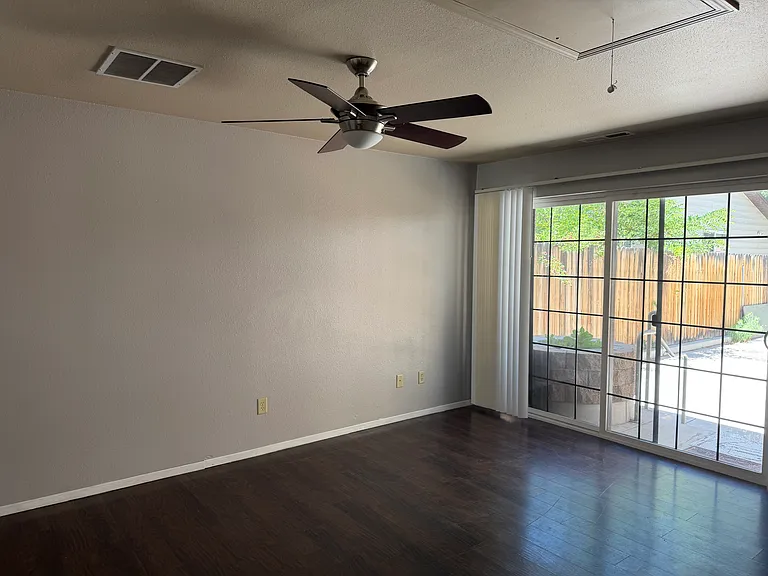 840 Singingwood Dr — Photo 24