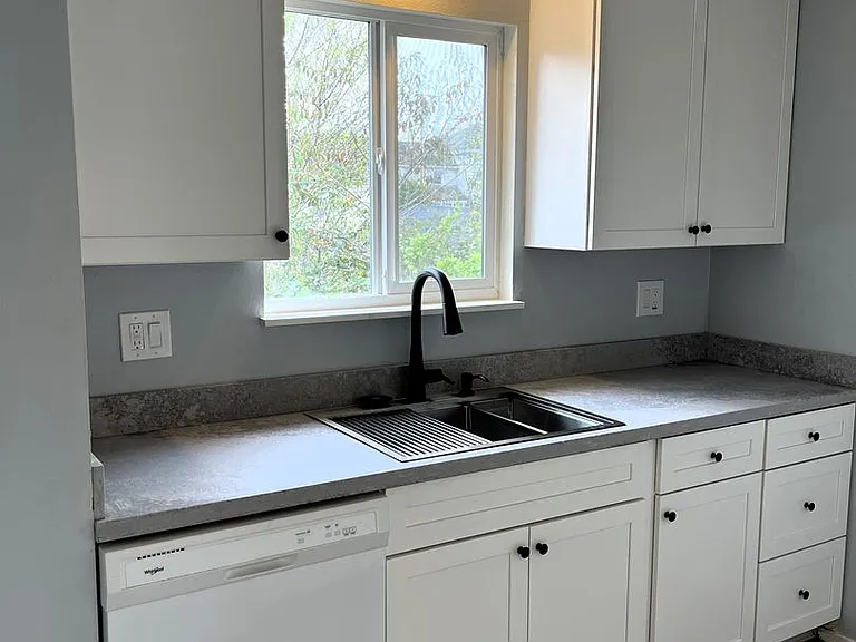 1210 J St — Photo 7