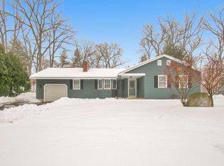 122 Rhinebeck Ave, Springfield, MA 01129