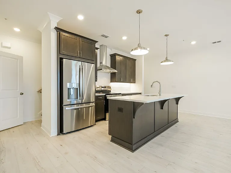 514 Alice Way #MARKET SQUARE AT SAW — Photo 11