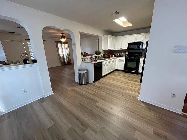1000 Berry Bend Path — Photo 2