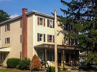 239 Old Leacock Rd #C, Gordonville, PA 17529