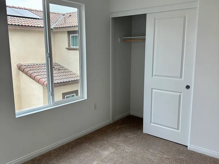 1261 Galaxy Way — Photo 34