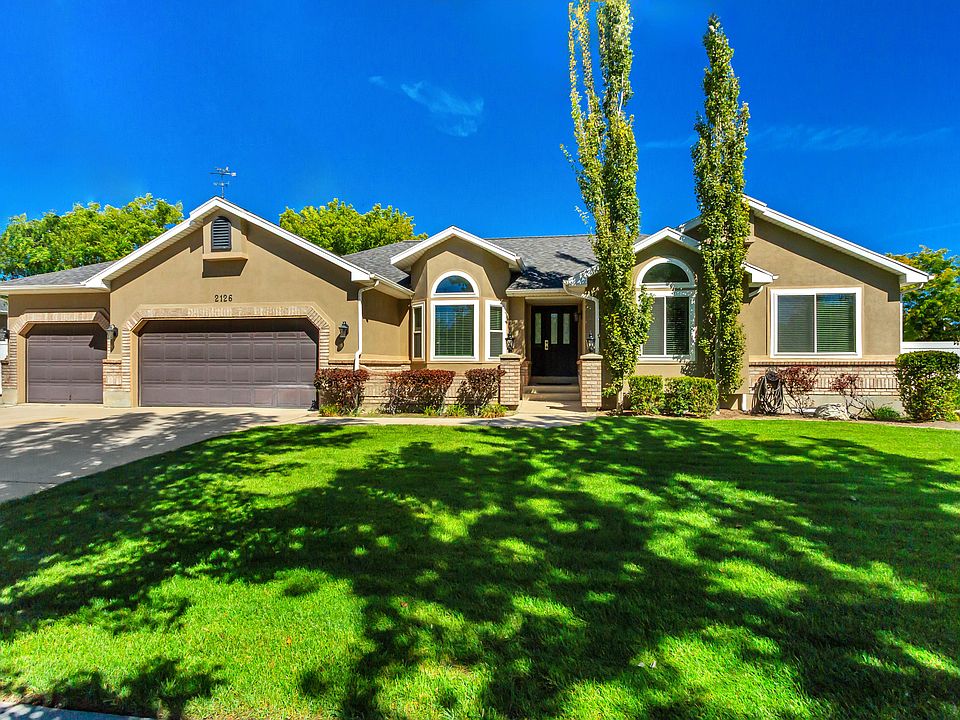 1st image of 2126 W Silver Tree Cir