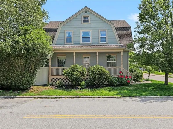 10 Dartmouth St, Pawtucket, RI 02860