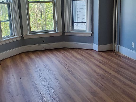 3rd image of 23 South St #1