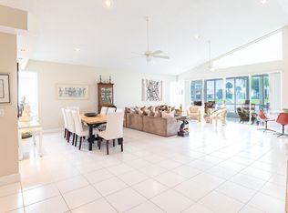 6400 Three Lakes Lane, Boynton Beach, FL 33437