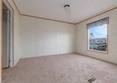 6057 NE 87th Ave — Photo 9