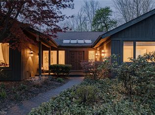 8 Louis Dr, Pepper Pike, OH 44124