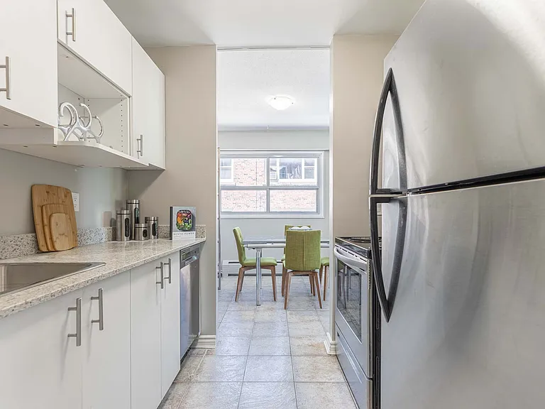 71 Grand Ave — Photo 23