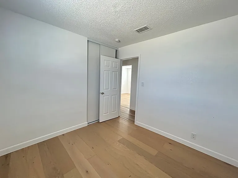 2605 Tuskegee St — Photo 14
