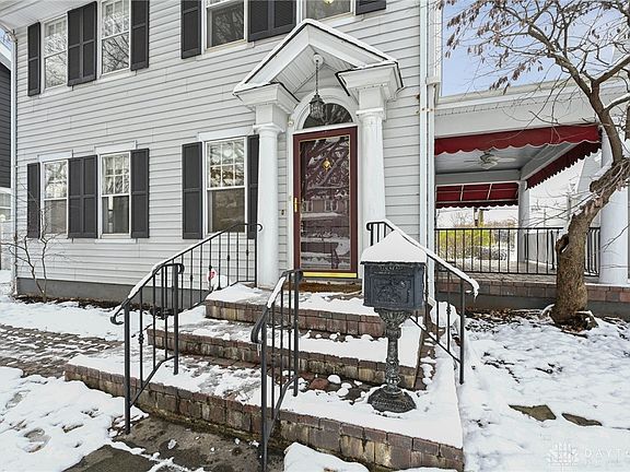 3rd image of 22 Kenwood Dr