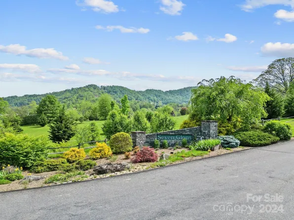 78 Spring Falls Dr, Weaverville, NC 28787