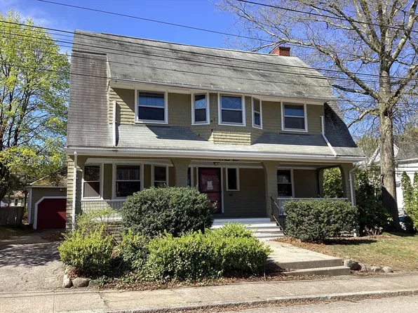 24 3rd St, Attleboro, MA 02703
