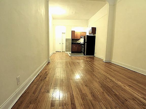 4th image of 231 E 81st St APT 1D