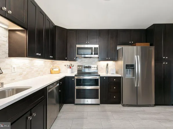 7420 Westlake Ter APT 1505, Bethesda, MD 20817
