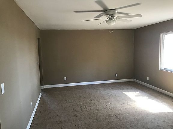3rd image of 3950 Arbor Place Ln