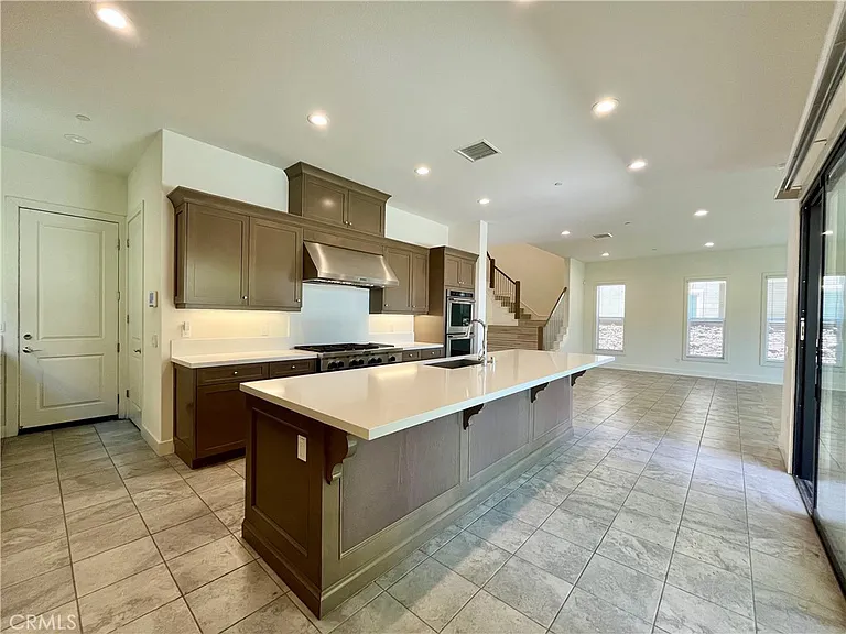 12040 Estrella Pl — Photo 9