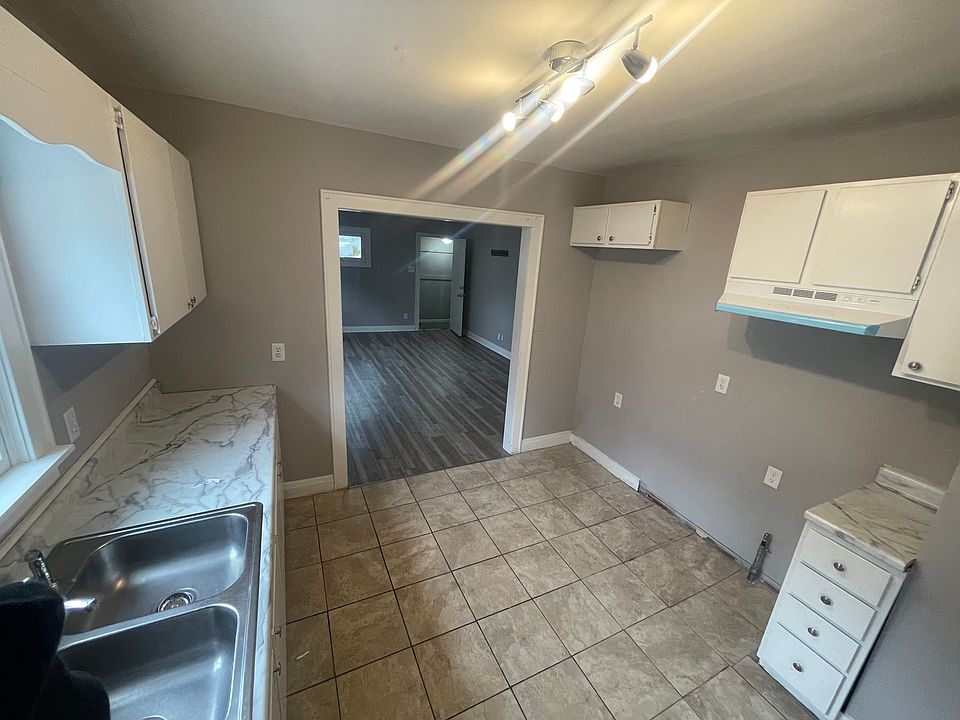 1st image of 4456 Connecticut St