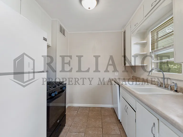 1843 S Pattie St — Photo 5