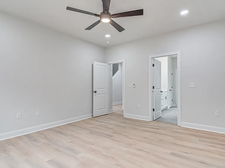 4721 Ridgefall Rd — Photo 12
