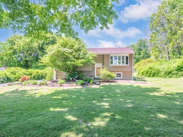 7 Sliker Rd, Lebanon Twp., NJ 07830