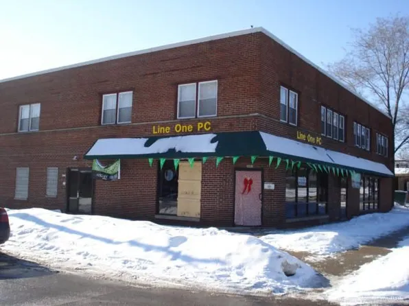 5601 W Hampton Ave, Milwaukee, WI 53218