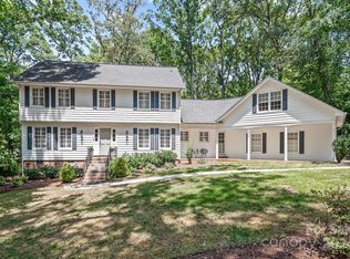 3210 Ravencliff Dr, Charlotte, NC 28226