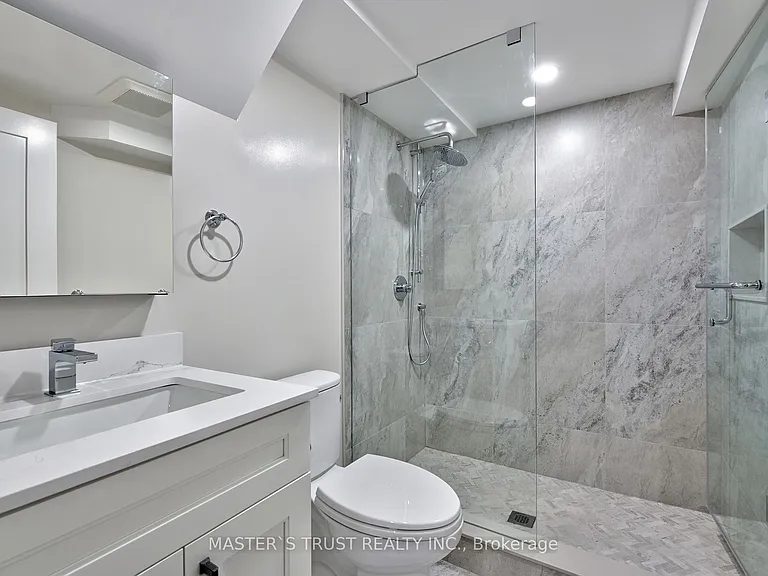 28 Florence Dr #2 — Photo 5