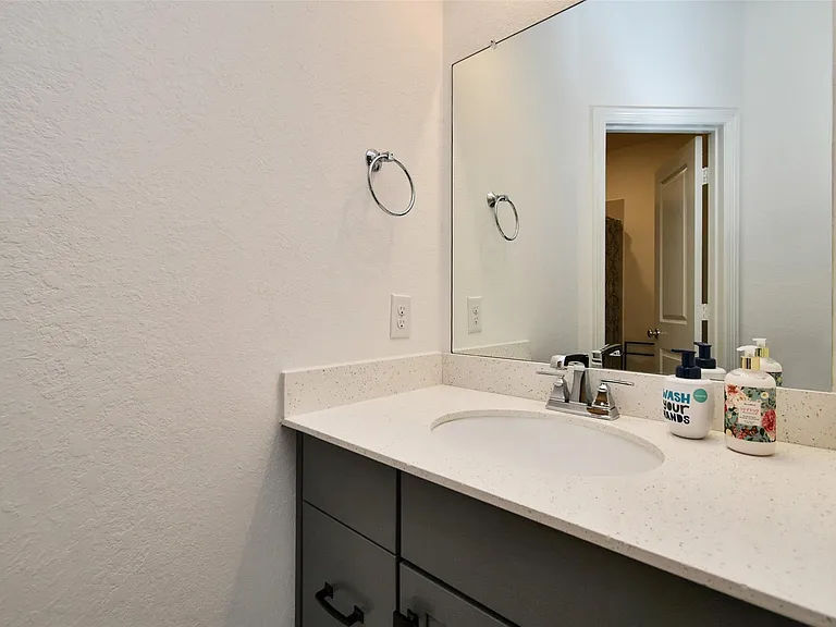 8922 Stanley Oak Dr — Photo 24