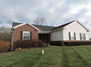 5800 Hickory Meadows Dr, White Lake, MI 48383