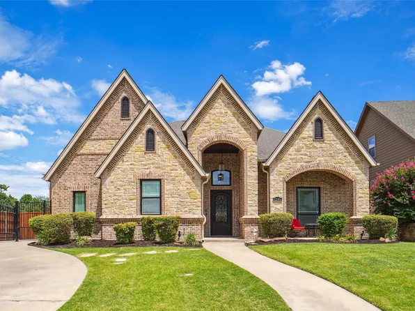 3240 Evan Dr, Hurst, TX 76054