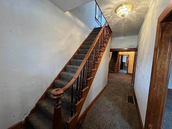 3rd image of 3302 Rockingham Rd