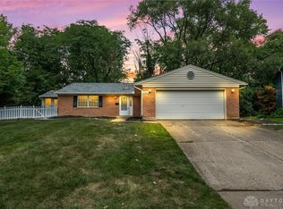 2965 Meadow Park Dr, Kettering, OH 45440