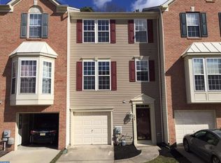 104 Colts Neck Dr, Sicklerville, NJ 08081