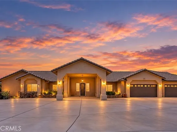 8242 Aster Rd, Oak Hills, CA 92345