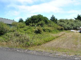 283 S Razor Clam Dr SW, Ocean Shores, WA 98569