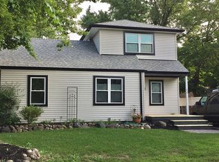 34800 Pinetree St, Livonia, MI 48150