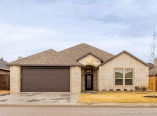 1215 Convair Dr, Midland, TX 79705