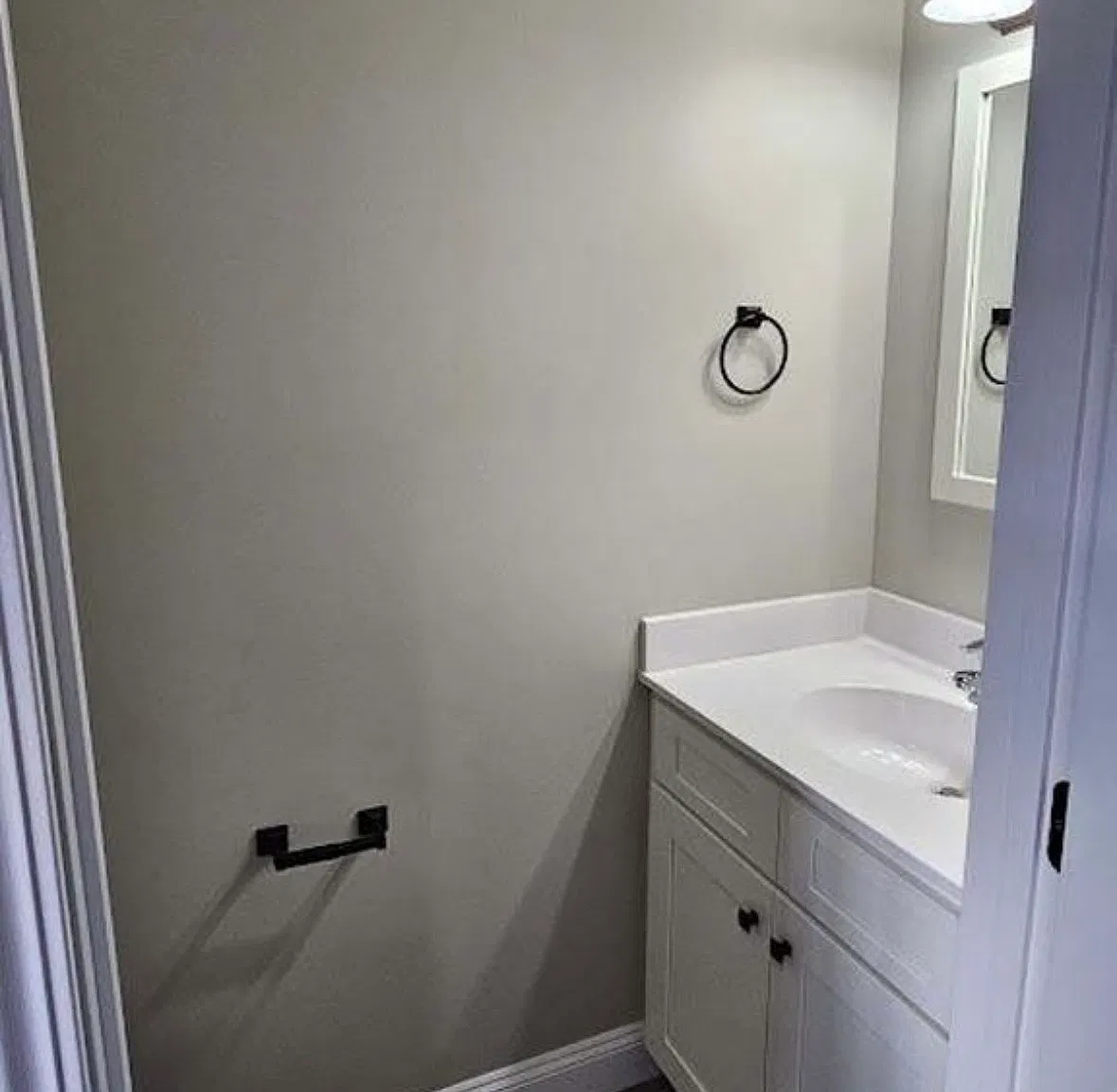 3 bed, 2.5 bath, 1324 sqft, $1,800 — Photo 1