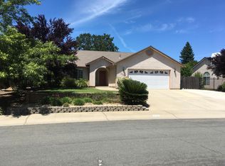 1728 Record Ln, Redding, CA 96001