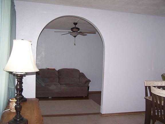 3rd image of 2806 Marquette Ave